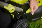 RYOBI 18 V ONE+ Akku-Rasenmäher RLM18X33B40 (Schnittbreite 33 cm, 5-fache Höhenverstellung 25-65 mm, zusammenklappbares Griffgestänge, inkl. Mulchkeil, 35l Grasfangsack, 4,0Ah Akku & Ladegerät)