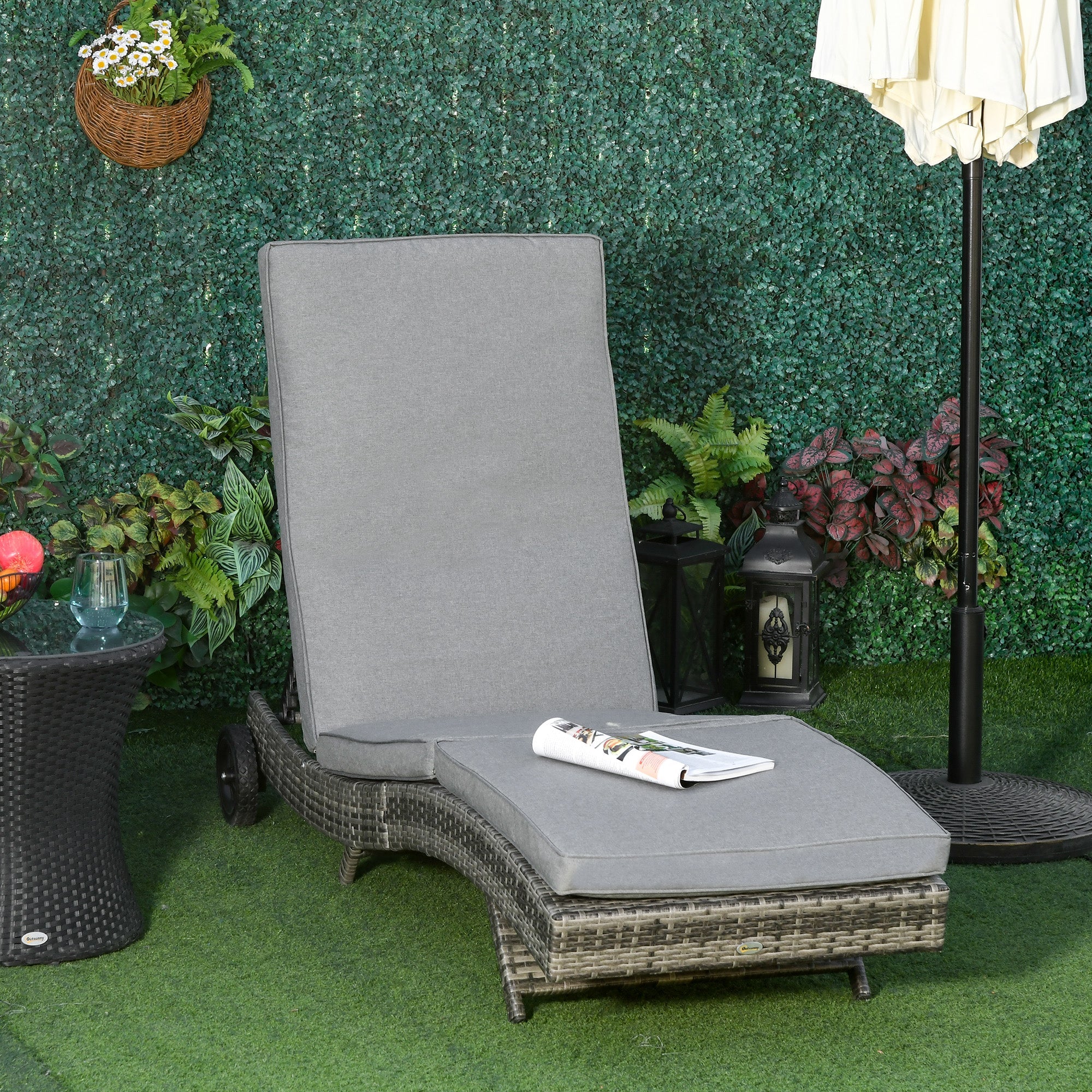 Outsunny Sonnenliege Polyrattan verstellbar mit Rollen grau
