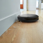 iRobot Roomba Combo Essential Saug- und Wischroboter (Y0112), leistungsstarkes Saugen und Wischen, 4-Stufen-Reinigungssystem, 3 Saugstufen, Spot-Cleaning, steuerbar über App, Tasten oder Sprache, Wei