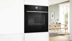 Bosch HMG7361B1, Serie 8 smarter Einbau-Backofen mit Mikrowellenfunktion, 60 x 60 cm, Made in Germany, Schwarz, Air Fry, Digitaler Bedienring, Touchdisplay, Automatikprogramme, Reinigungsunterstützung