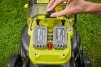 RYOBI 18 V ONE+ Akku-Rasenmäher RLM18X33B40 (Schnittbreite 33 cm, 5-fache Höhenverstellung 25-65 mm, zusammenklappbares Griffgestänge, inkl. Mulchkeil, 35l Grasfangsack, 4,0Ah Akku & Ladegerät)