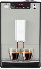 Melitta Solo - Kaffeevollautomat mit höhenverstellbarem Auslauf, kleine Kaffeemaschine mit abnehmbarem Wassertank, für z. B. Espresso oder Café Crème, silber
