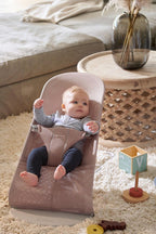 BabyBjörn Babywippe Bliss, Gewebt, Blütenblatt-Steppung, Sandgrau