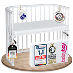 babybay Original Beistellbett aus massivem Buchenholz / kompakt & verwandelbar / Kinderbett Höhe stufenlos verstellbar & umweltfreundlich / mitwachsendes Babybett (weiß lackiert) / inkl. Matratze