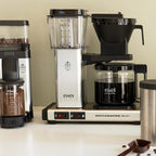Moccamaster KBG Select, Kaffeemaschine, Retro Kaffeemaschine, Filterkaffee, Off-White, 1.25L